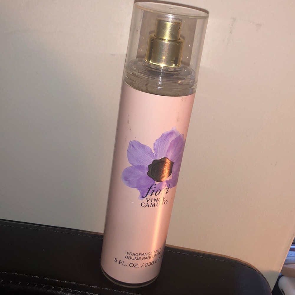 Vince Camuto fragrance mist